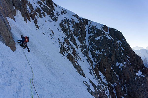 Jeff Shapiro climbing Brammah II in the Himalaya