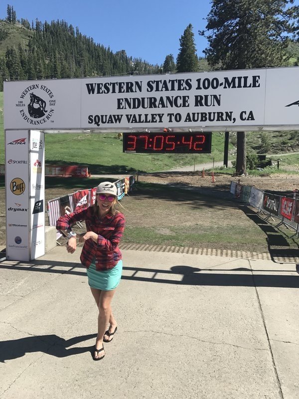 Sarah Keyes counting down the start of Western States 100